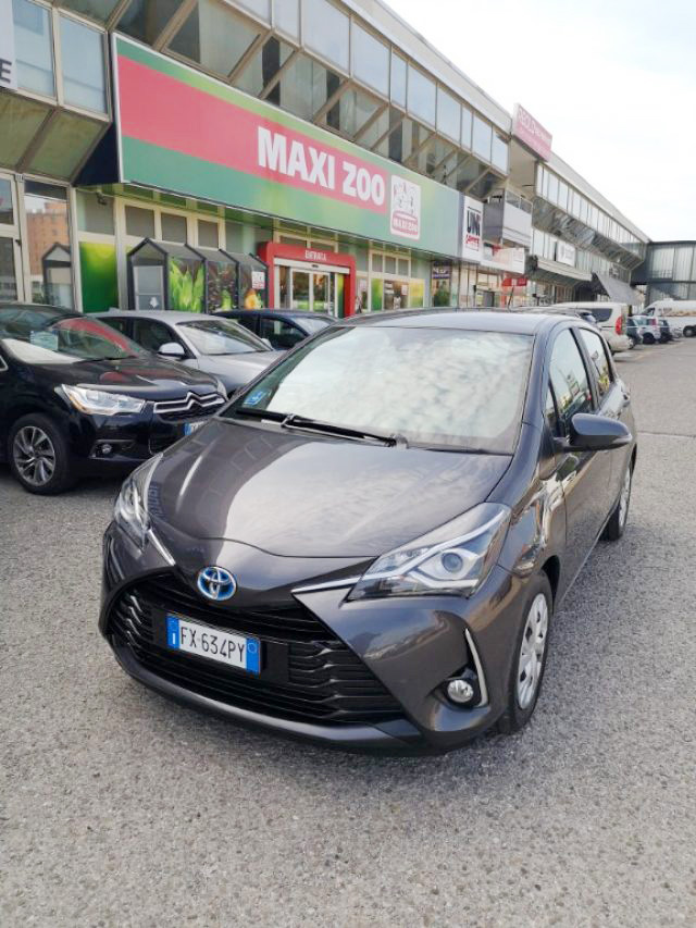 TOYOTA-Yaris-1_5-Hybrid
